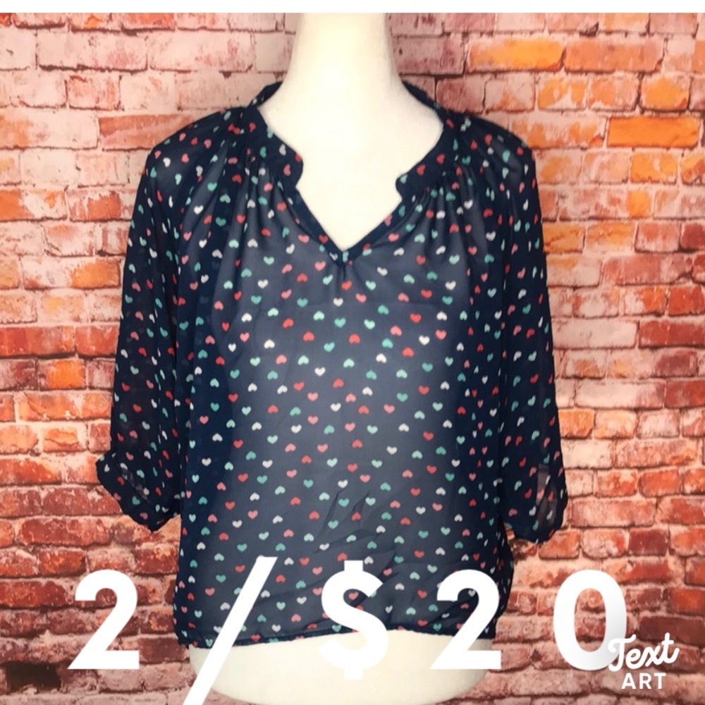 Zunie High Low Navy Blue Sheer Heart Print Short Sleeved Blouse